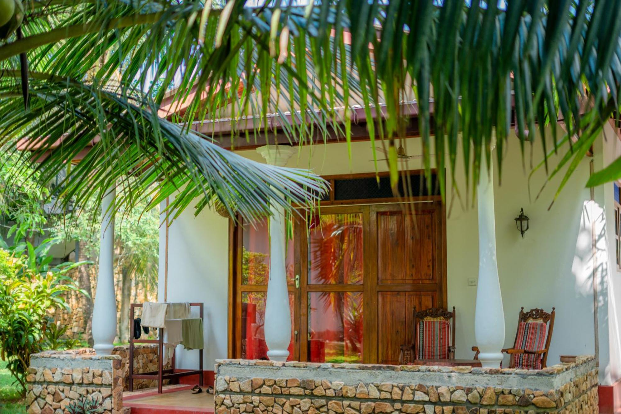 Villa Lanka Relax Хиккадува Экстерьер фото